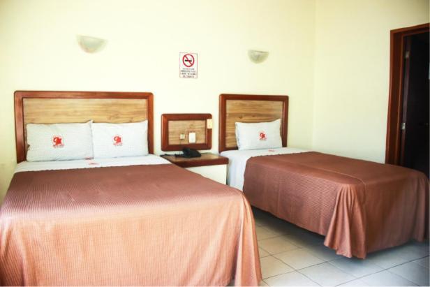 Hotel Gina Tecomán Zewnętrze zdjęcie